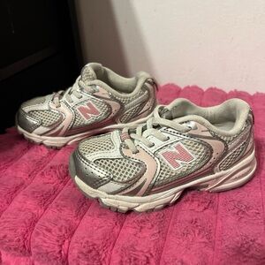 New Balance 530’s sneakers